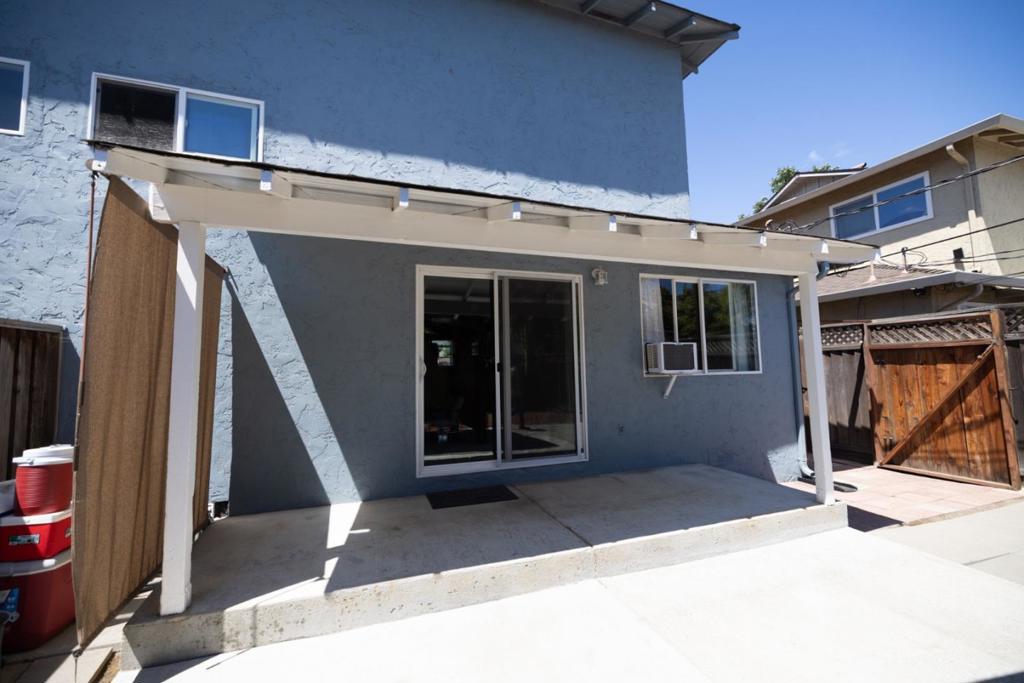 12741276 Flora Avenue Property Photo 8