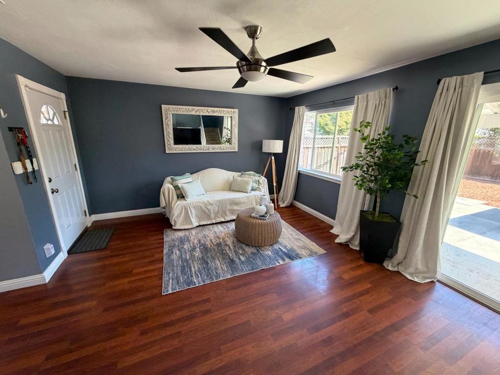 12741276 Flora Avenue Property Photo 14