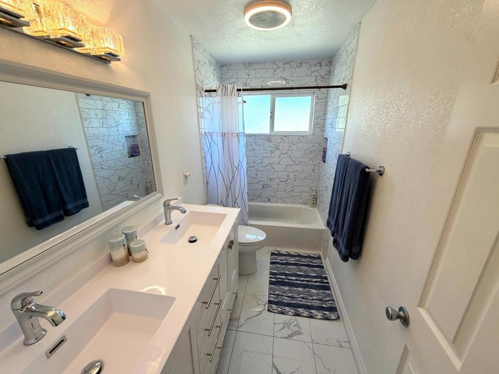 12741276 Flora Avenue Property Photo 21