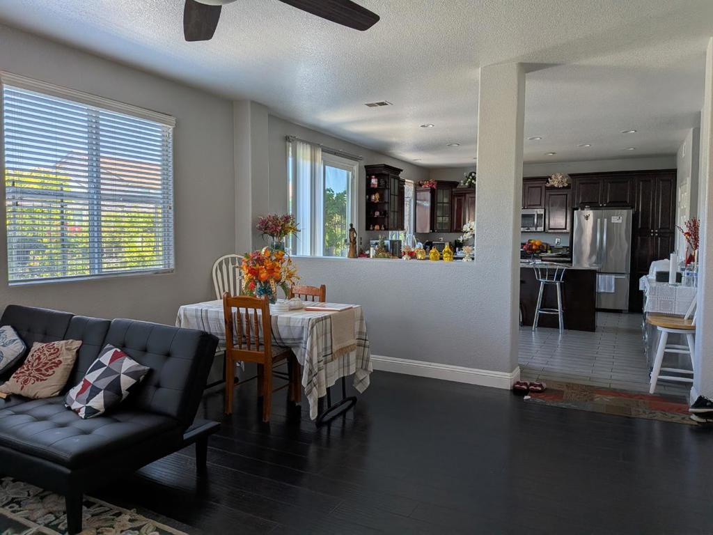 2517 Jayden Way Property Photo 8