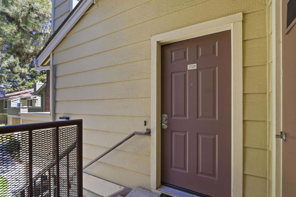 2728 Somerset Park Circle Property Photo 4