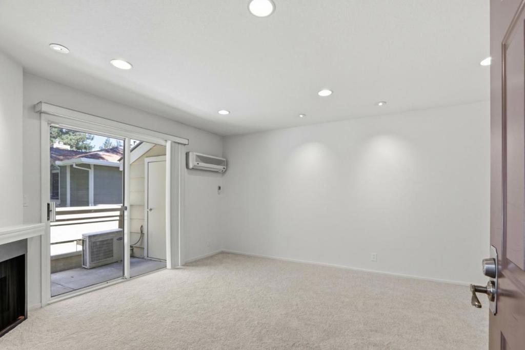 2728 Somerset Park Circle Property Photo 5