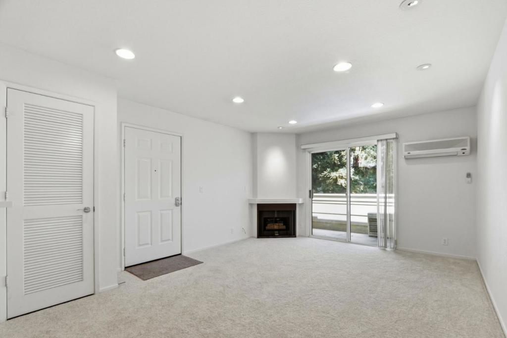 2728 Somerset Park Circle Property Photo 8