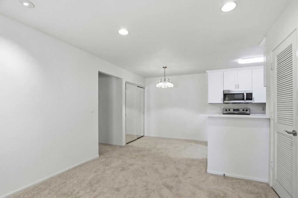 2728 Somerset Park Circle Property Photo 14