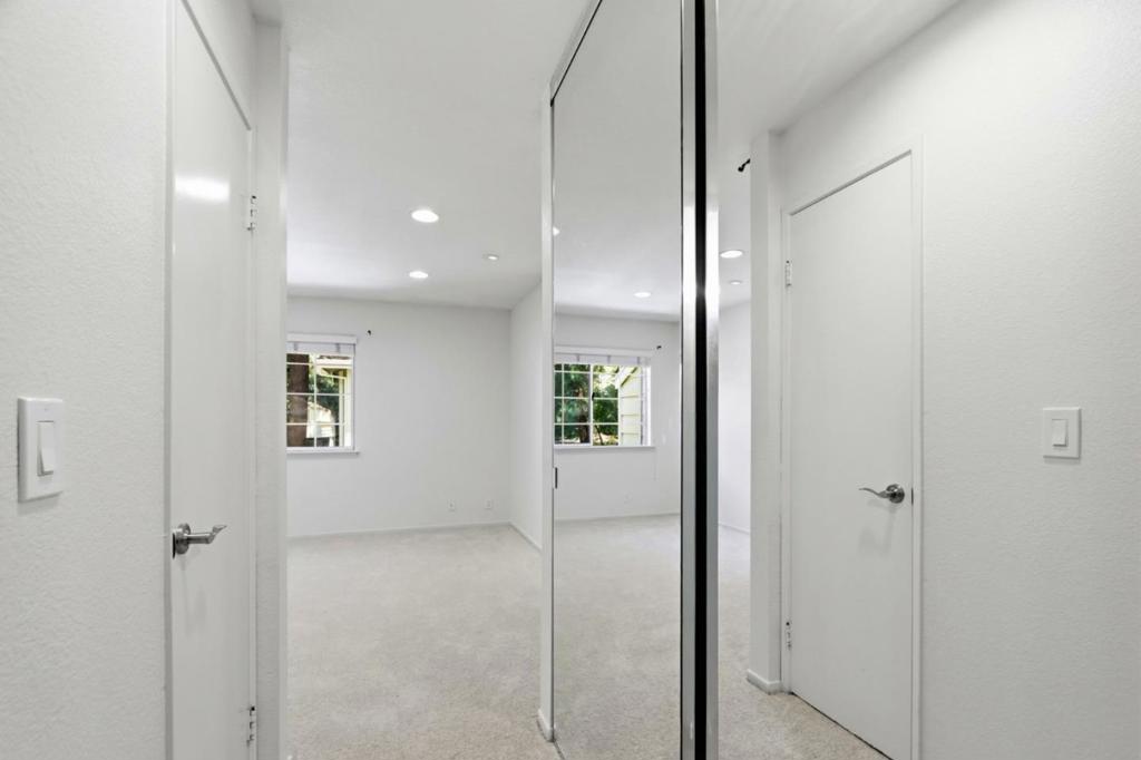2728 Somerset Park Circle Property Photo 22