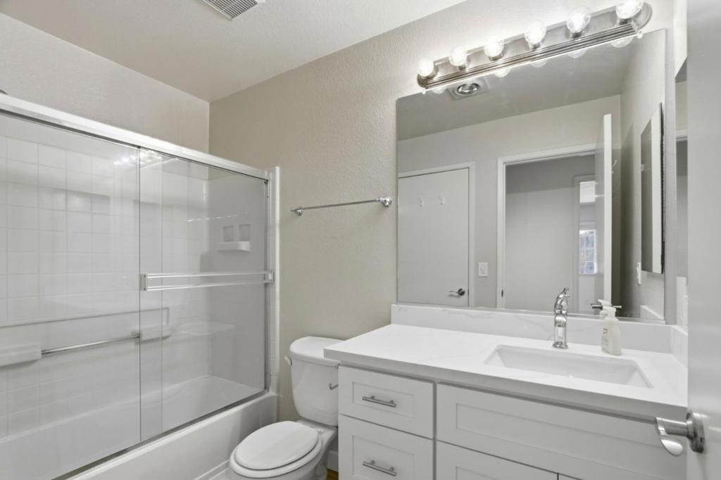 2728 Somerset Park Circle Property Photo 24