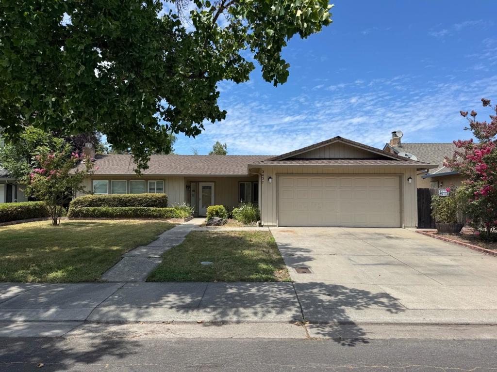 3437 Estate Drive Property Photo 1