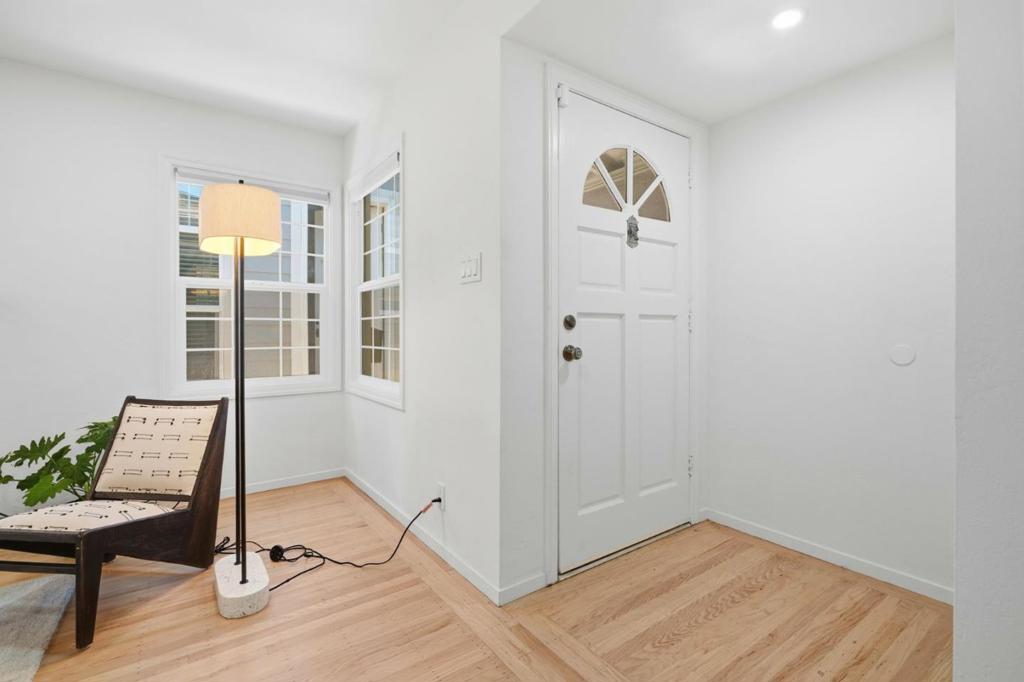 11021104 Palm Avenue Property Photo 4