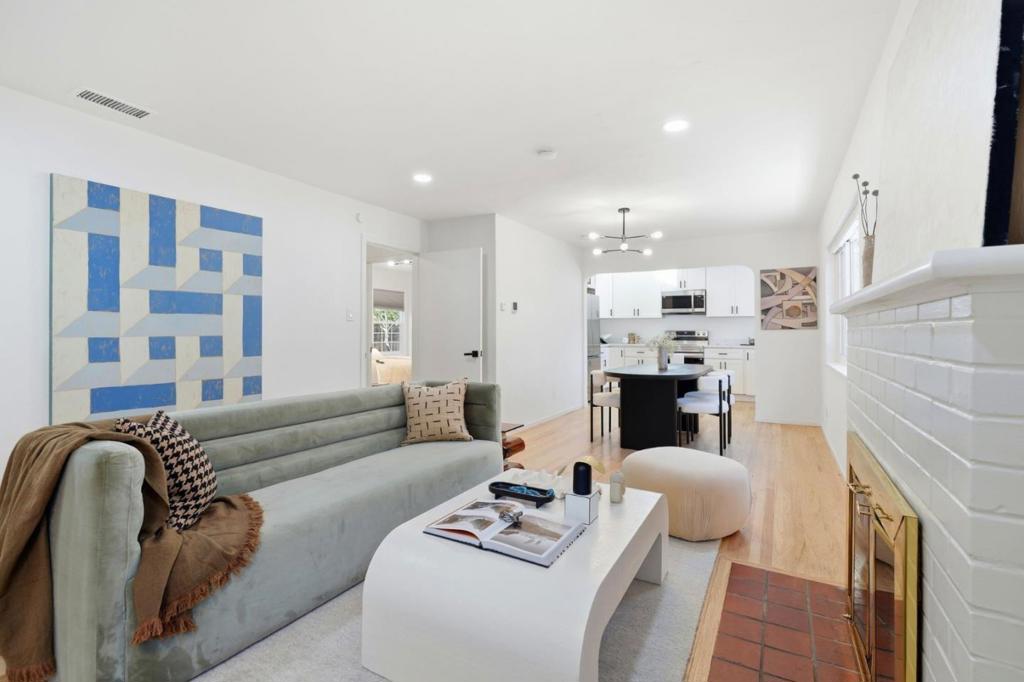 11021104 Palm Avenue Property Photo 5