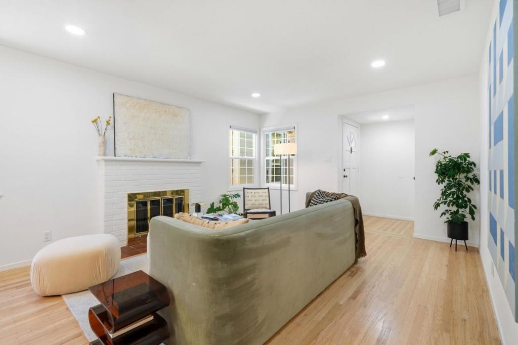 11021104 Palm Avenue Property Photo 6