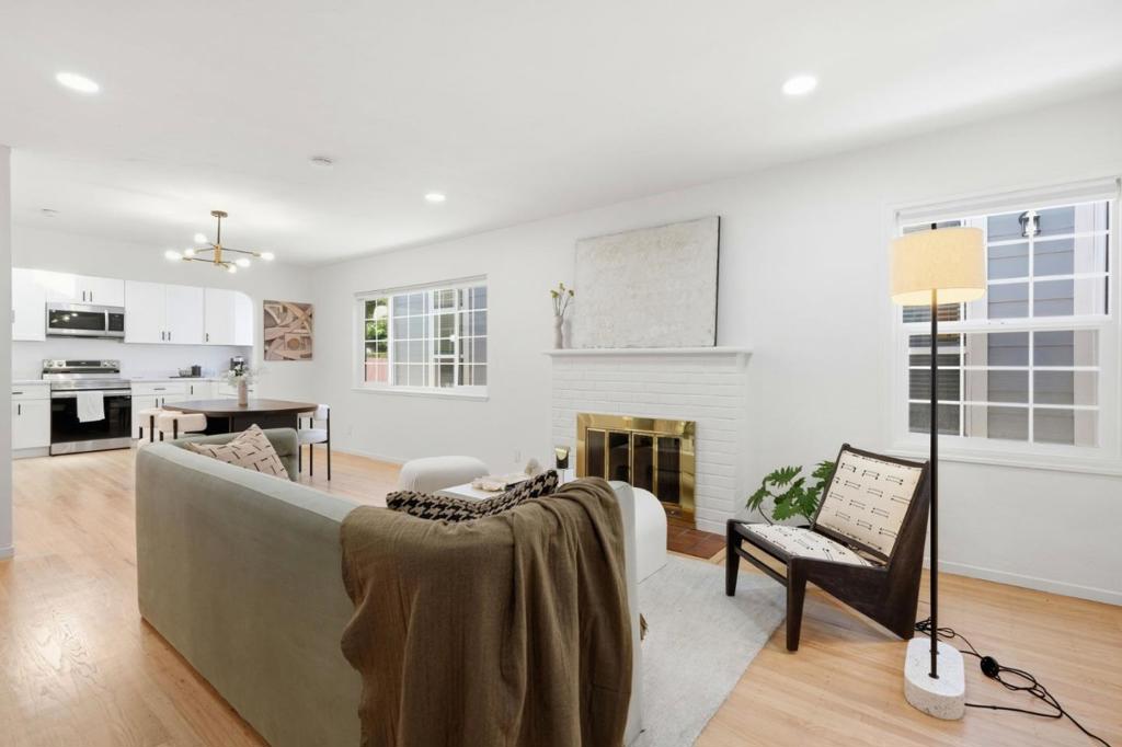 11021104 Palm Avenue Property Photo 7