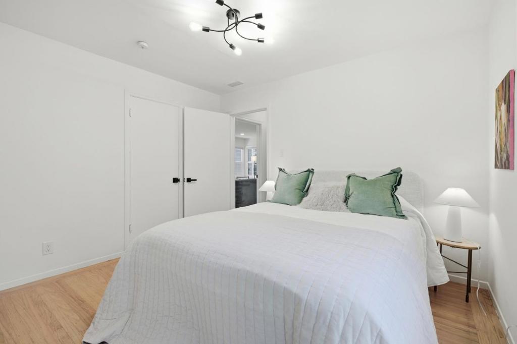 11021104 Palm Avenue Property Photo 16