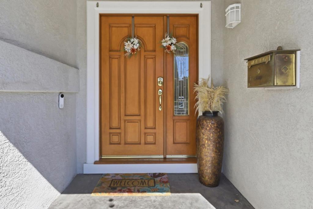 6124 Corte De La Reina Property Photo 6