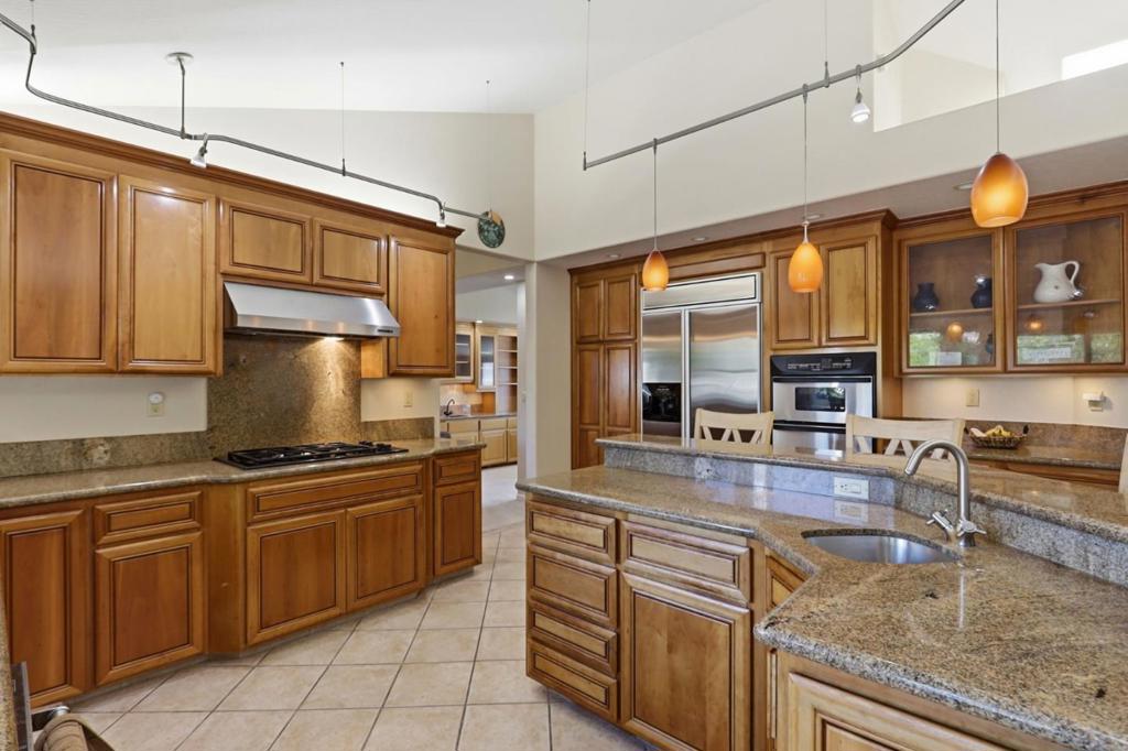 6124 Corte De La Reina Property Photo 18