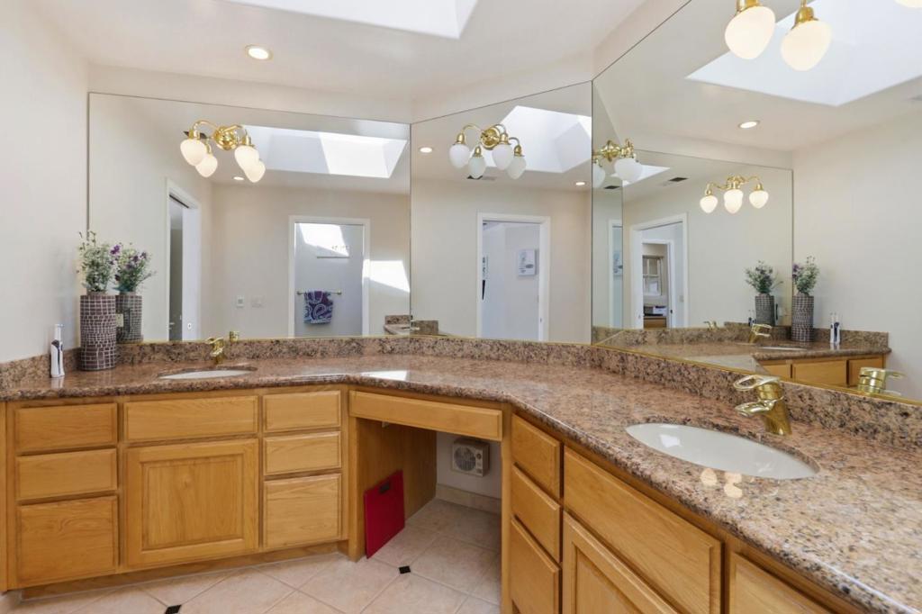 6124 Corte De La Reina Property Photo 34