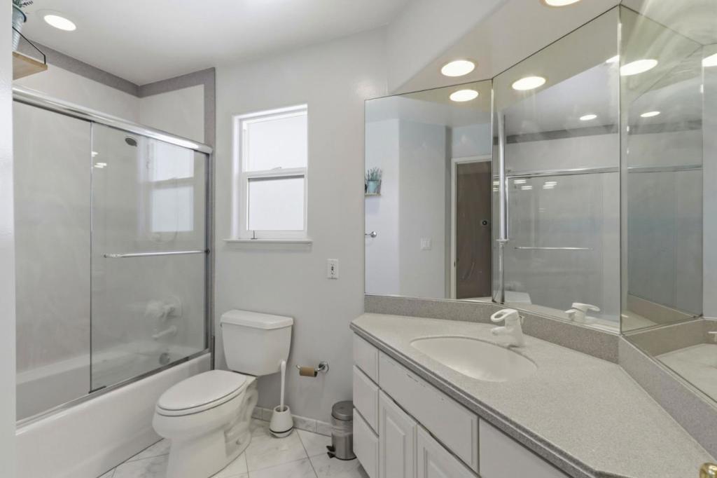 6124 Corte De La Reina Property Photo 42