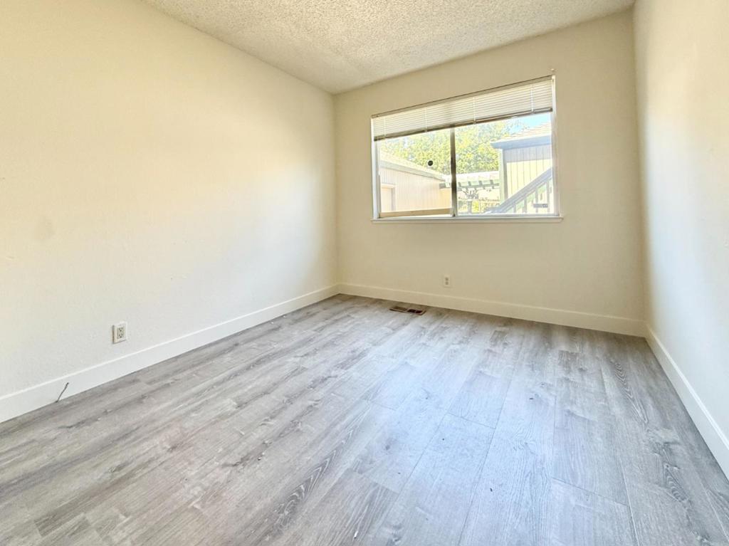 522 Lancaster Lane Property Photo 16