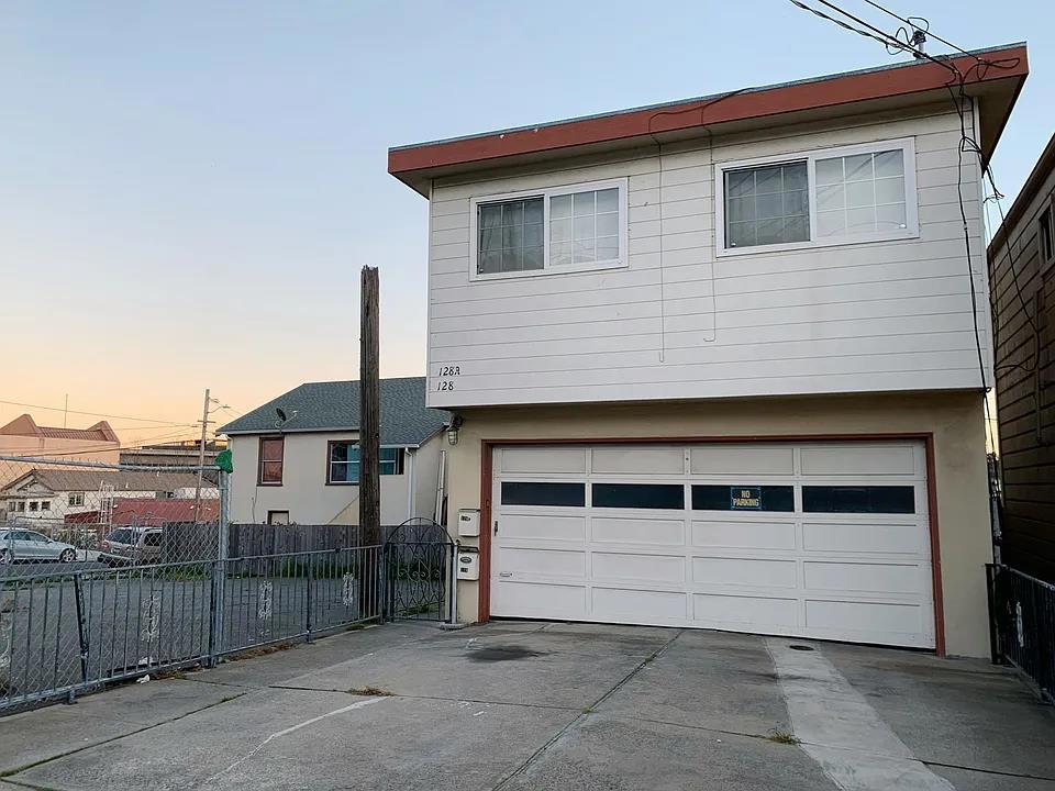 128 Gardiner Avenue Property Photo 1