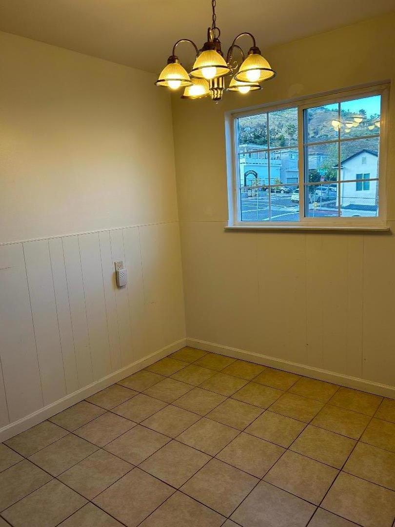 128 Gardiner Avenue Property Photo 4