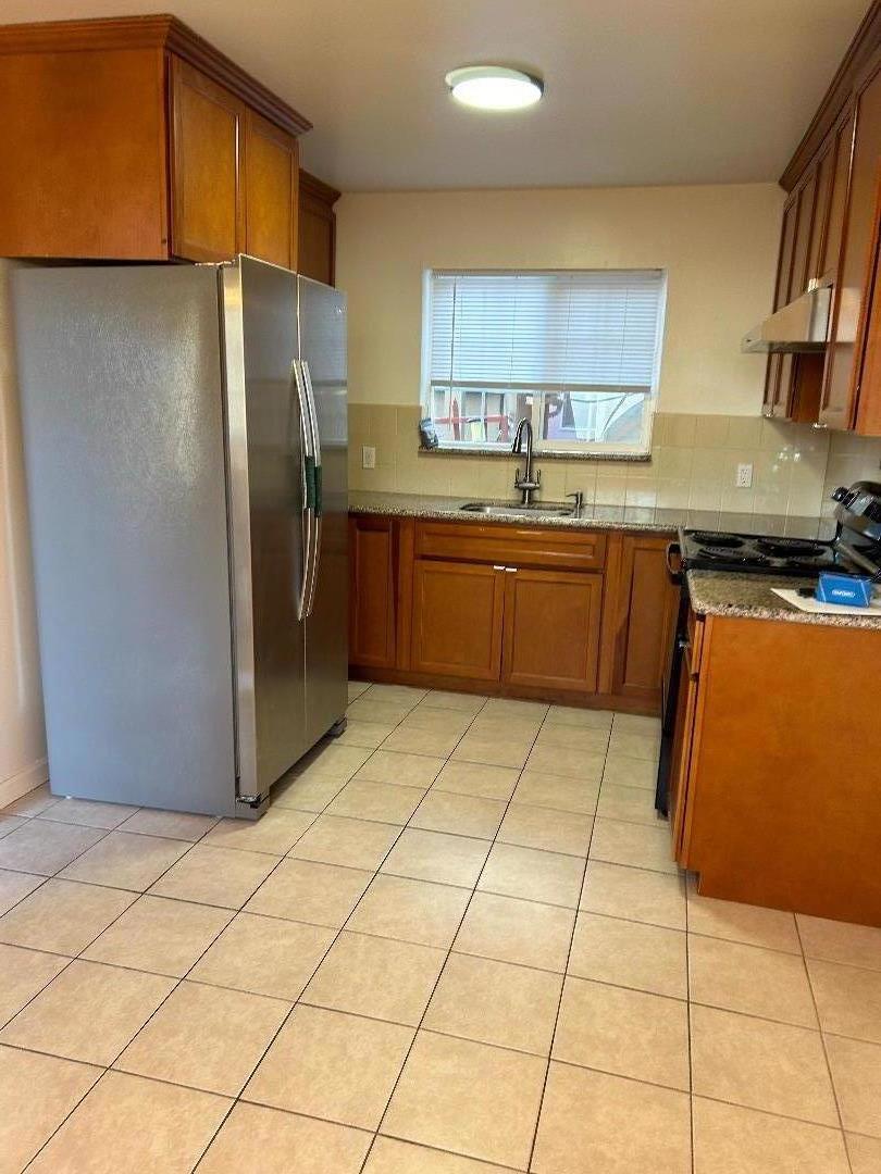 128 Gardiner Avenue Property Photo 11
