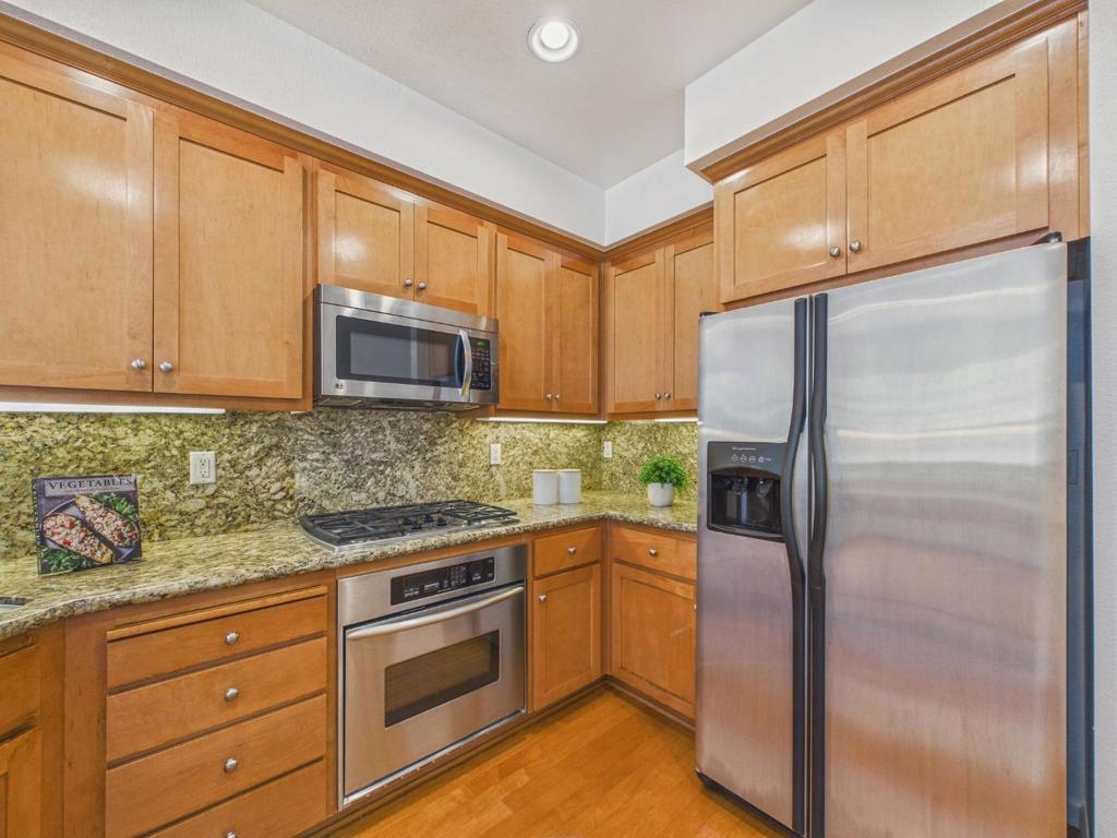 873 Agnew Road Property Photo 7