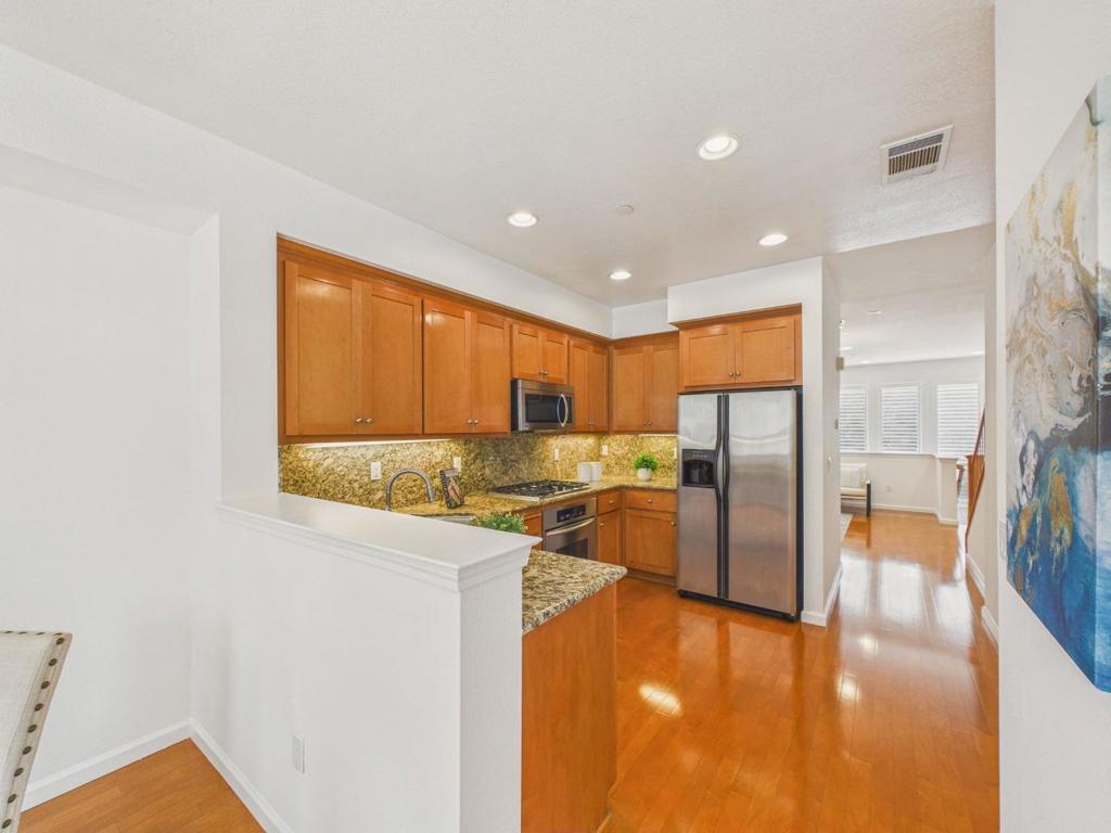 873 Agnew Road Property Photo 8