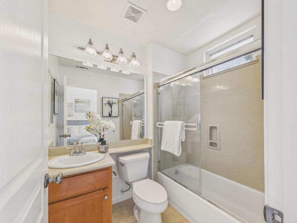 873 Agnew Road Property Photo 15