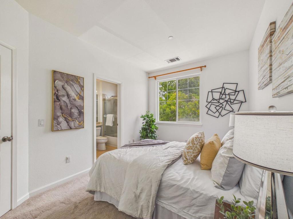 873 Agnew Road Property Photo 17