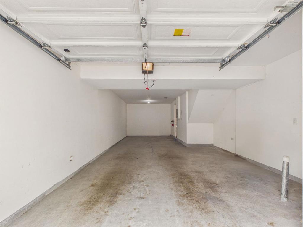 873 Agnew Road Property Photo 18