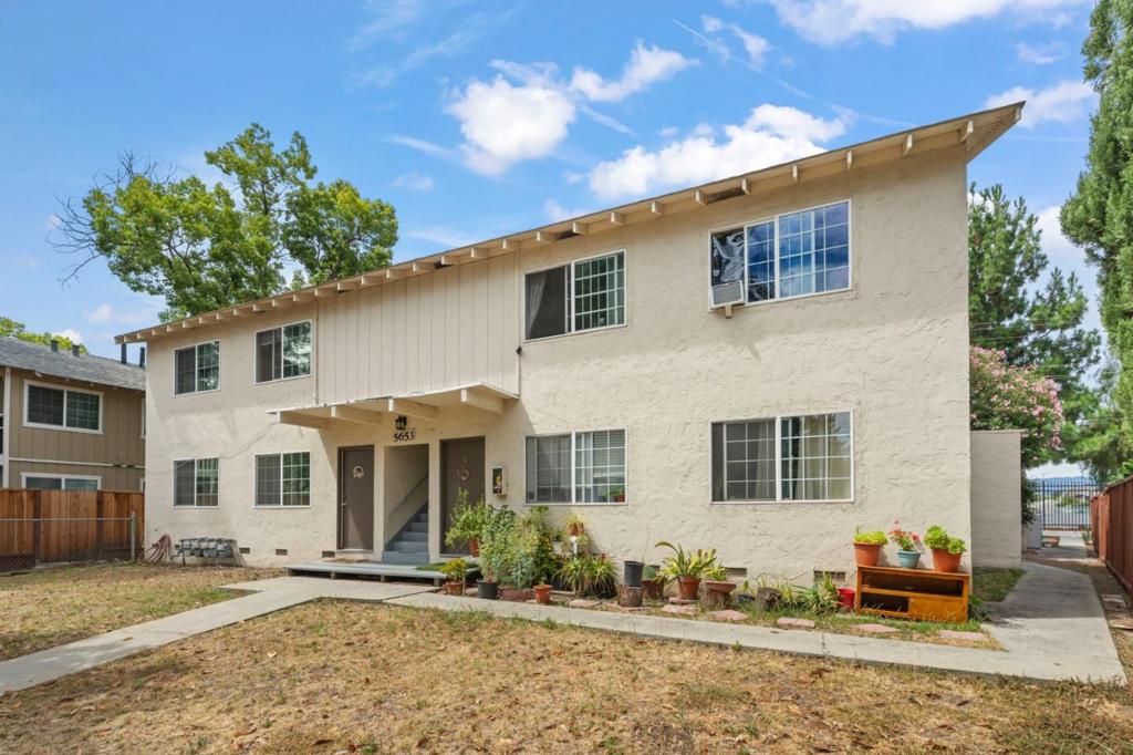 5653 Via Monte Drive Property Photo 1
