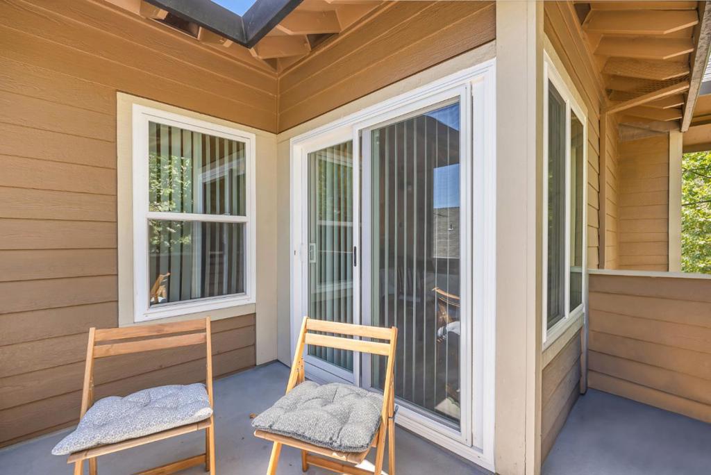 45 22nd Street Property Photo 4