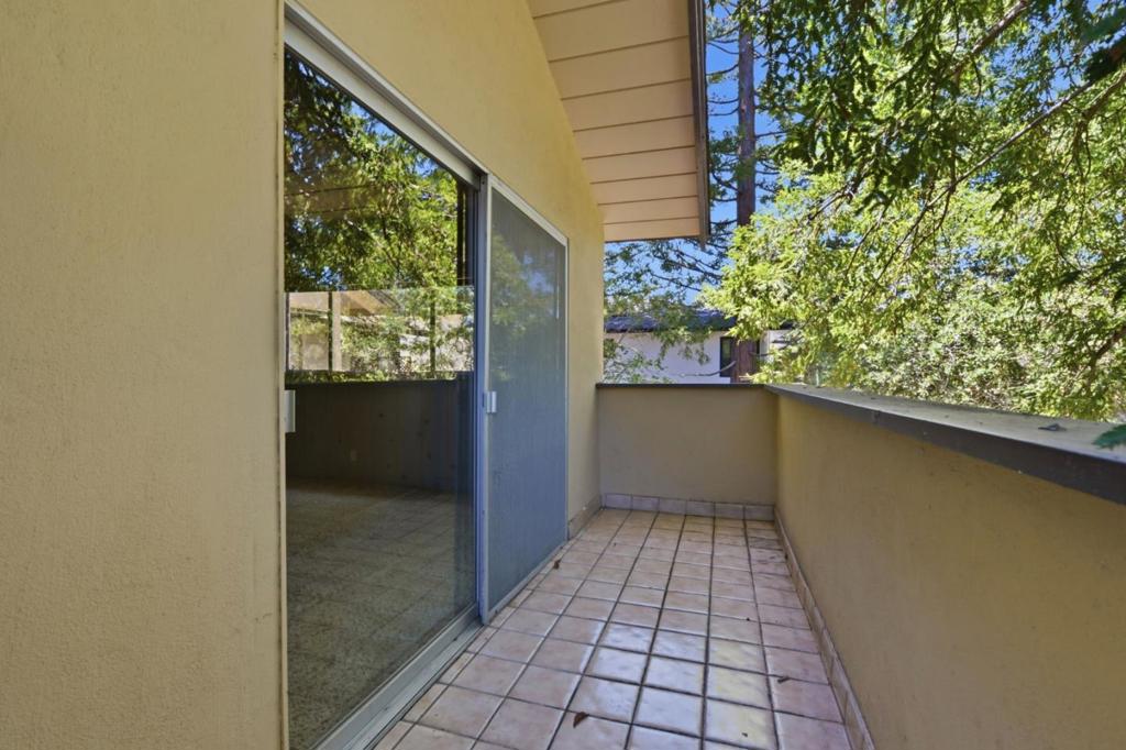 1265 Altschul Avenue Property Photo 24