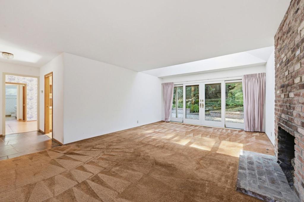 1265 Altschul Avenue Property Photo 32