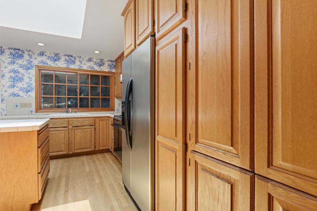 1265 Altschul Avenue Property Photo 39