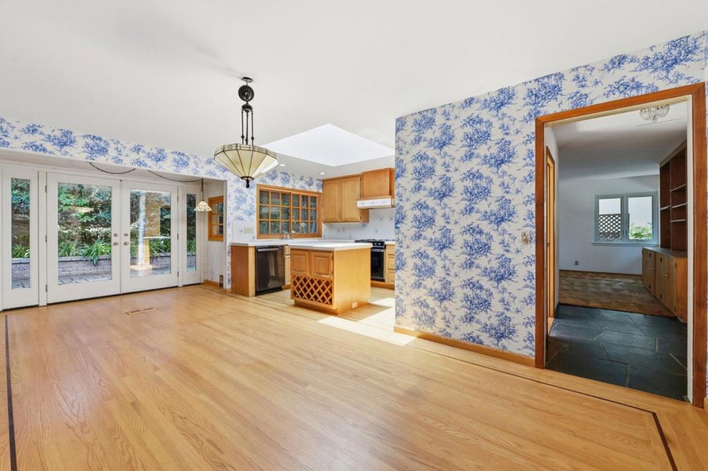 1265 Altschul Avenue Property Photo 42