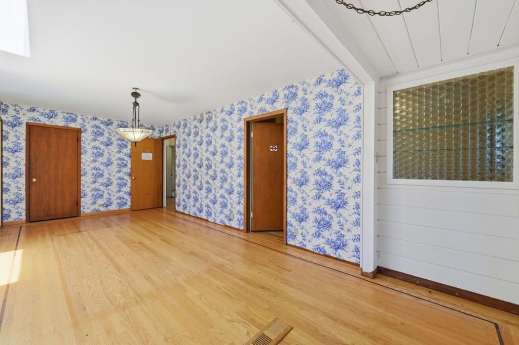 1265 Altschul Avenue Property Photo 43