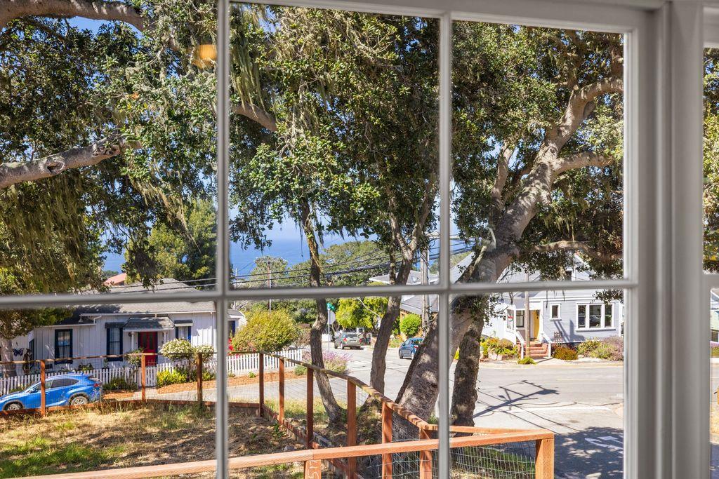 306 9th Street Property Photo 6