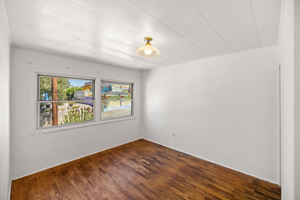 306 9th Street Property Photo 7