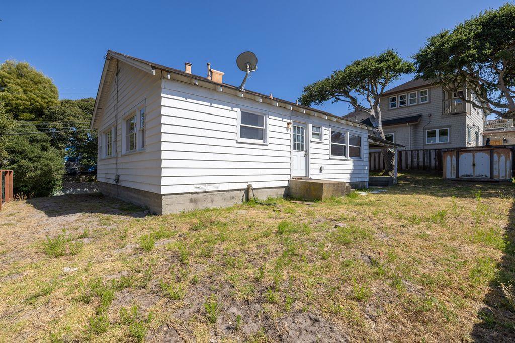 306 9th Street Property Photo 12