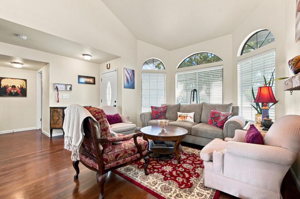 4201 Palomar Drive Property Photo 8