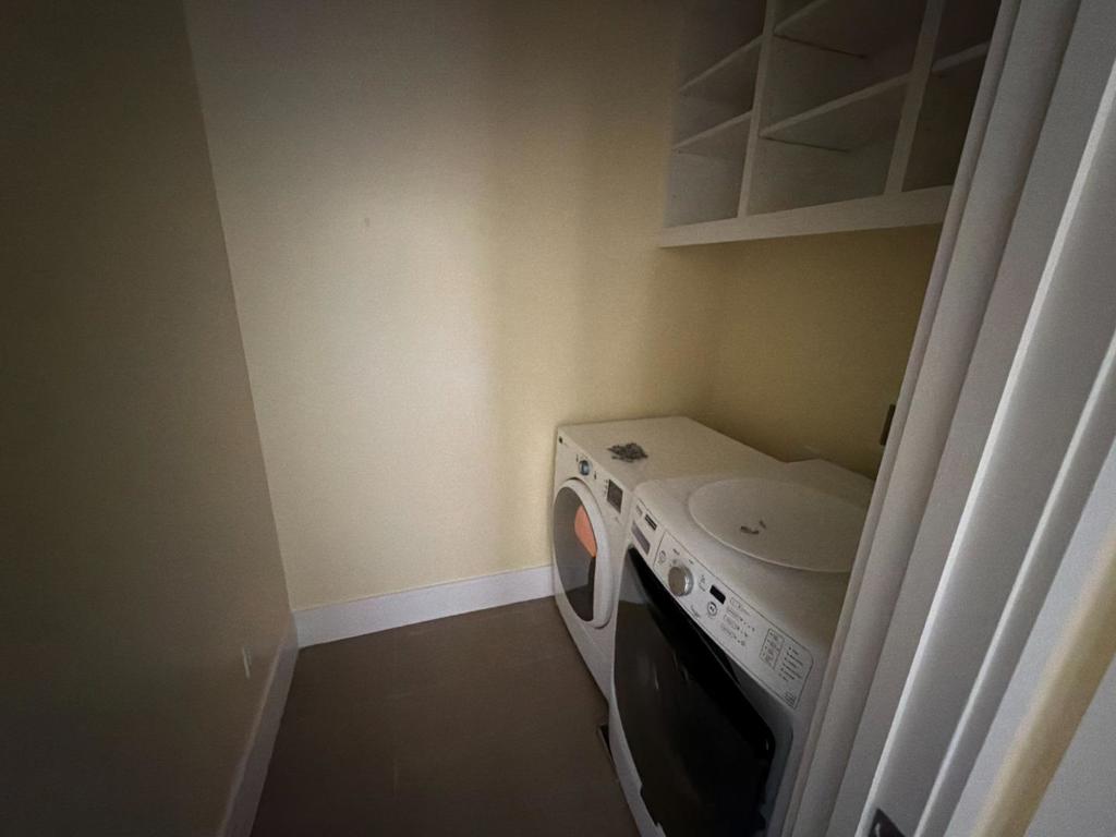 1838 Ogden Drive 413 Property Photo 14