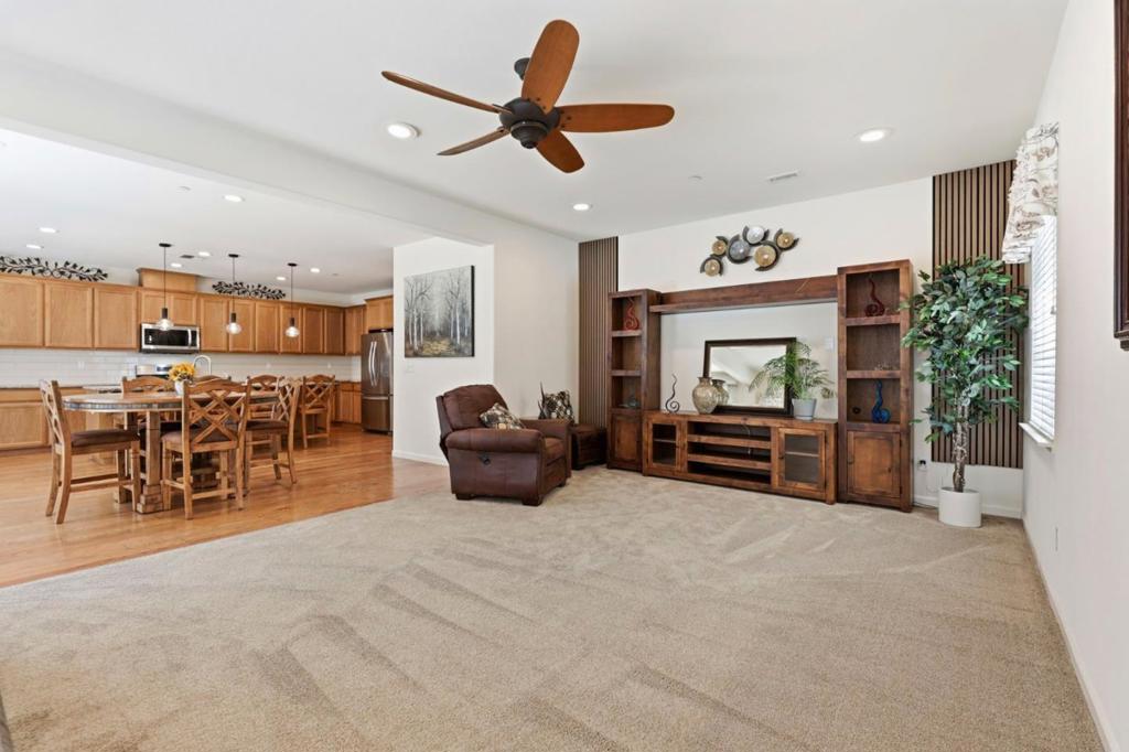 6567 Sanchez Place Property Photo 8