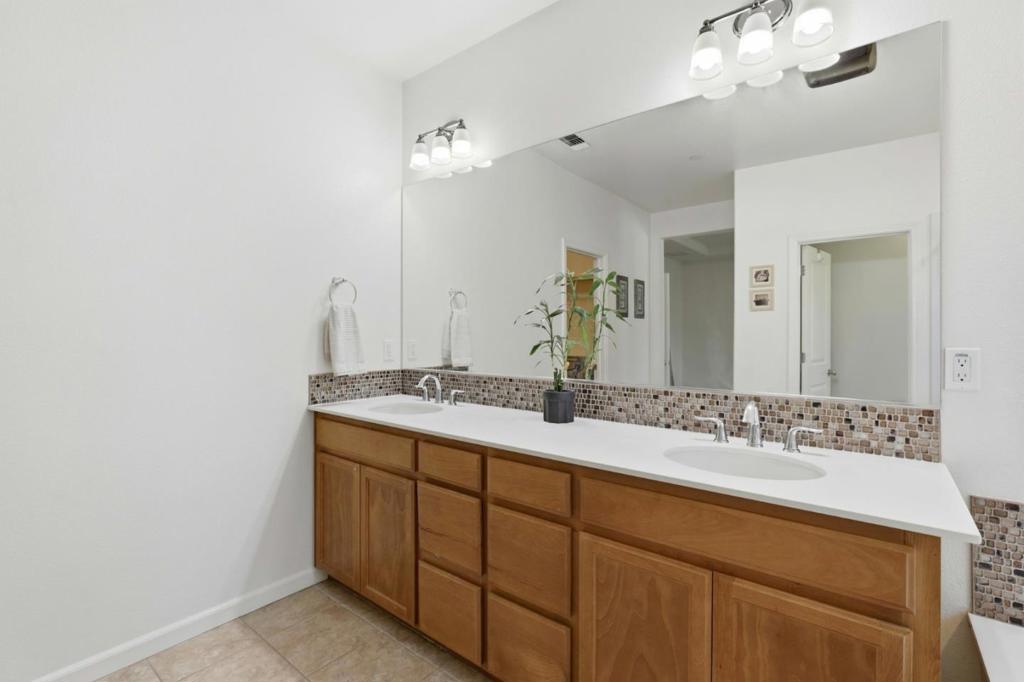 6567 Sanchez Place Property Photo 35