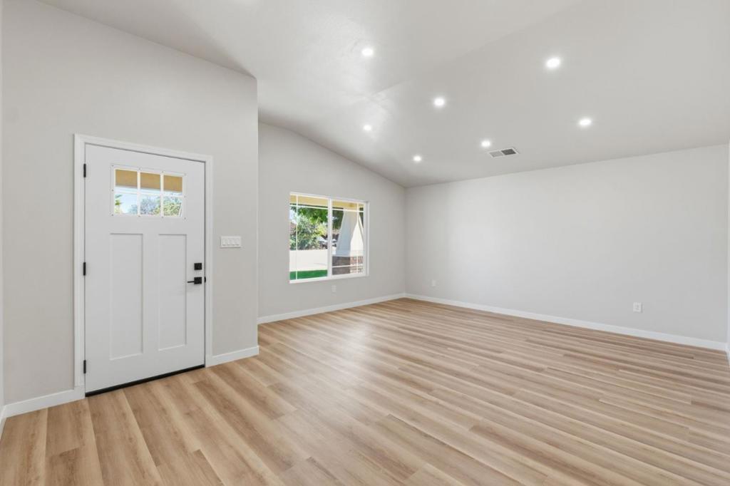 3709 Harris Road Property Photo 4