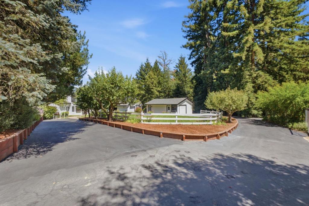 17575 Mountain Charlie Road Property Photo 4