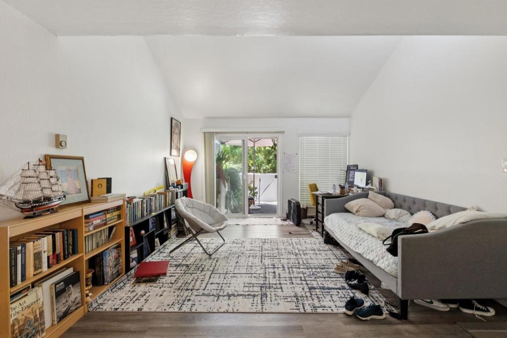 1411 Oxford Street Property Photo 5