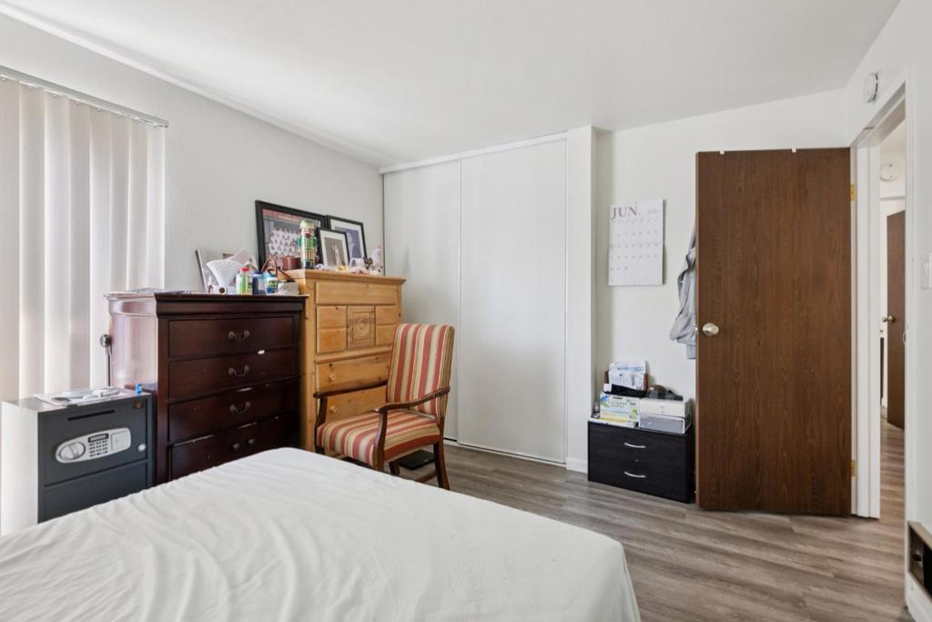 1411 Oxford Street Property Photo 11