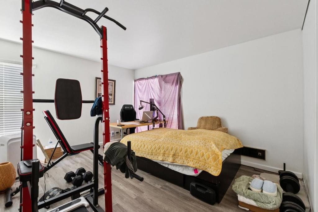 1411 Oxford Street Property Photo 14