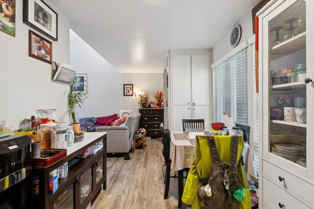 1411 Oxford Street Property Photo 20