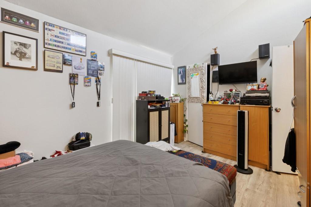 1411 Oxford Street Property Photo 26